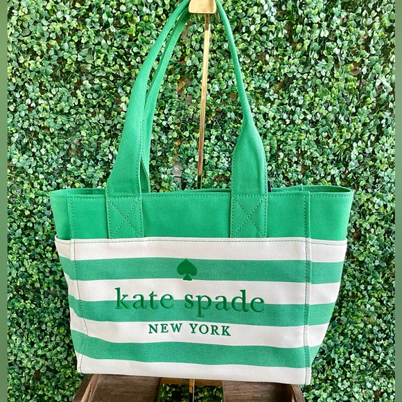 kate spade Handbags - Kate Spade Jett Large Tote | Green Beach Time Stripe | Embroidered Logo | NWT
